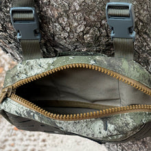 Load image into Gallery viewer, Amphibious Multipurpose Chest Rig
