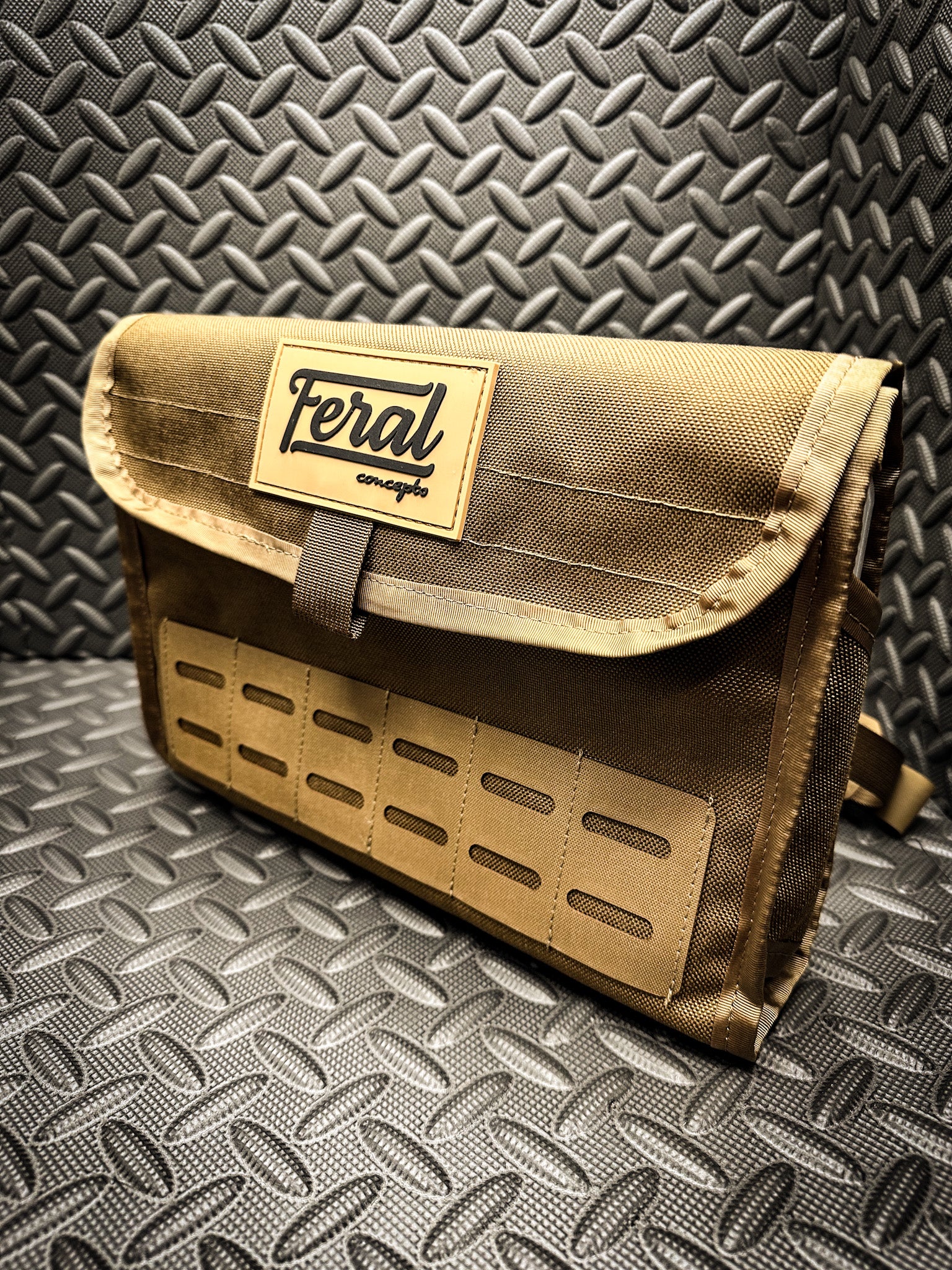 Flats Satchel Wade Fishing Chest Rig – Feral Concepts